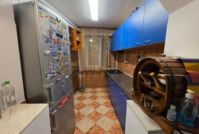 Apartament cu 3 camere semidecomandat, mobilat în Titan - 5