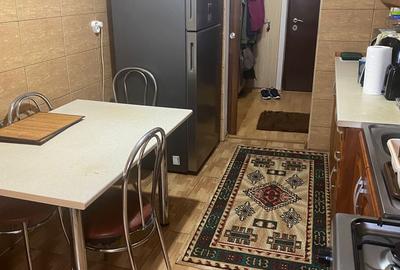 Apartament cu 2 camere decomandat în Km 5 - 8