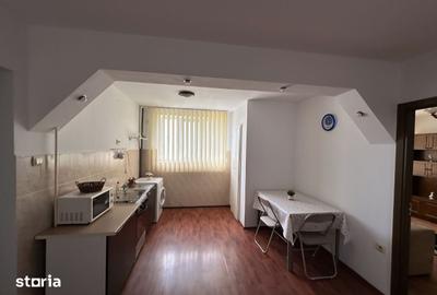 Apartament cu 2 camere decomandat în Calea București - 1