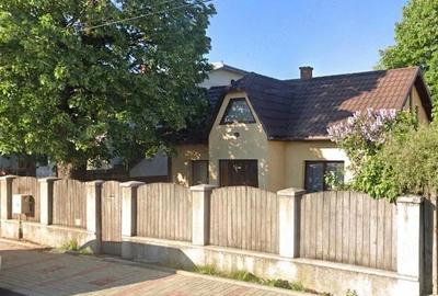 Casă cu 2 camere cu Teren 140 Mp în Central - 2