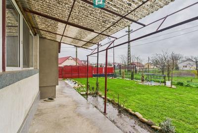 Casă individuală cu 4 camere cu Canalizare în Cenei - 23