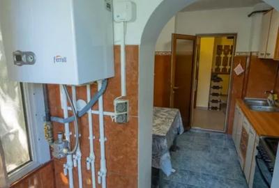 Apartament cu 2 camere in Micro 16 - 4