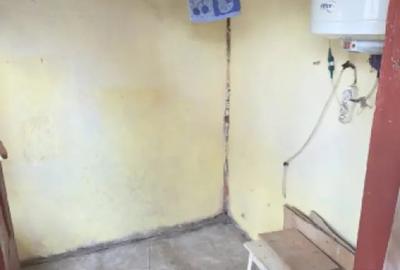 Casă cu 5 camere cu Teren 176 Mp în Central - 14