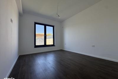 Casă cu 4 camere în Tunari
