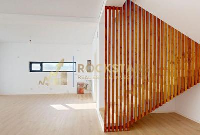 Casă cu 5 camere cu Teren 331 Mp în Corbeanca