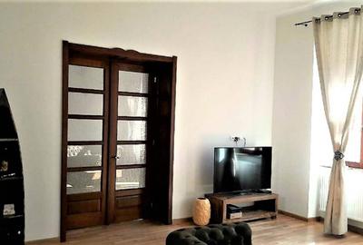 Apartament cu 3 camere în Central - 5