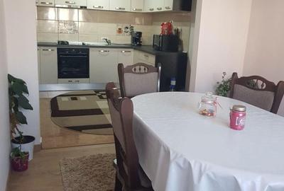 Apartament cu 3 camere decomandat în Central - 6