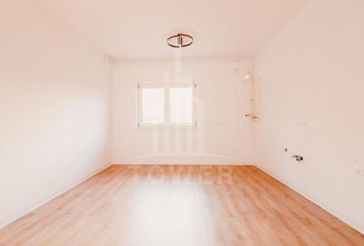 Apartament 2 camere de vanzare la cheie balcon curte Selimbar - 2