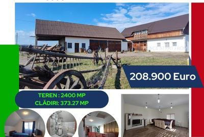 Casă cu 8 camere cu Teren 2400 Mp în Periferie