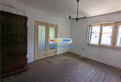 Munții Carpați,teren 569 mp, casa 4 cam si anexe 170 mp,  utilit - 24