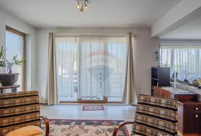 Casă cu 7 camere cu Garaj în Colonia 1 Mai - 14