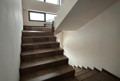 Vilă deosebită cu vedere panoramică la Munții Bucegi – Bușteni, str. Crinului - 21