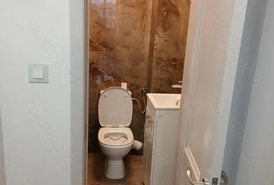 Apartament cu 4 camere decomandat în Central - 2