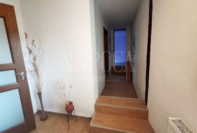 Apartament cu 4 camere semidecomandat, mobilat în Central - 2