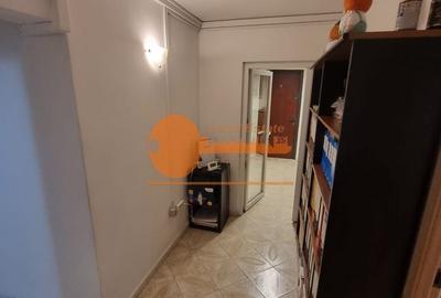 Apartament cu 4 camere decomandat în Crângași - 3