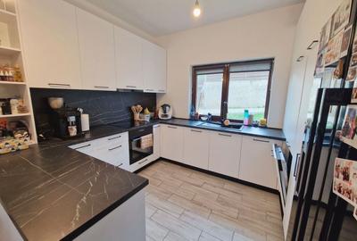 Duplex cu 4 camere cu Canalizare în Dezmir - 16