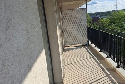 Apartament cu 2 camere decomandat în Titan - 2