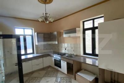 Casă cu 10 camere în Cetate - 5