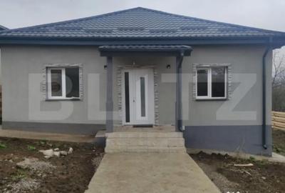 Casă cu 4 camere cu Teren 570 Mp în Tomești - 6