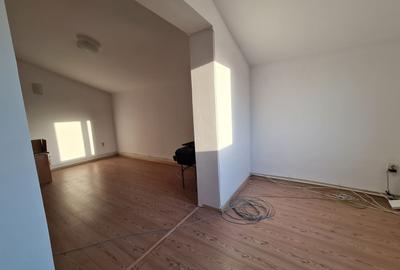 Casă individuală cu 5 camere cu Canalizare în Central - 13