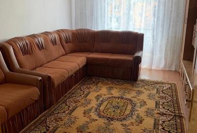Apartament cu 2 camere decomandat în Petros