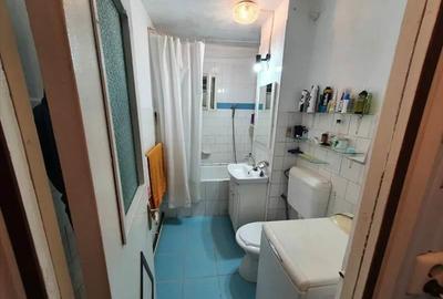 Apartament 2 decomandat  ,etajul 1, intrare Racadau-Carpatilor - 4