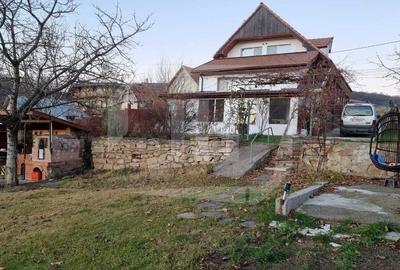 Casă individuală cu 4 camere cu Centrală Termică în Dâmbul Rotund - 12