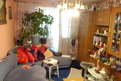 Vand apartament 2 camere decomandat in Deva, zona Micro 15, etaj 6, - 7