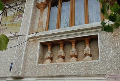 Casă cu 5 camere în Drăganu - 1