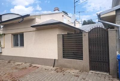 Casa din caramida - 2
