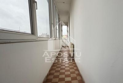 Birou, de 65 mp, în Central - 3