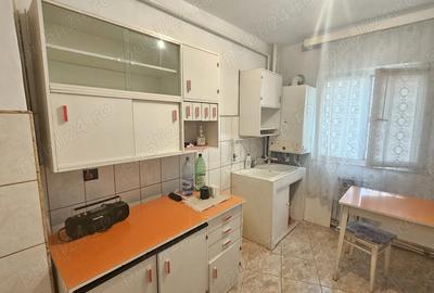 Apartament cu 2 camere decomandat în Sud