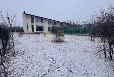 Vanzare casa 4 camere plus garaj, in Paulesti, zona cu priveliste la padure. - 2