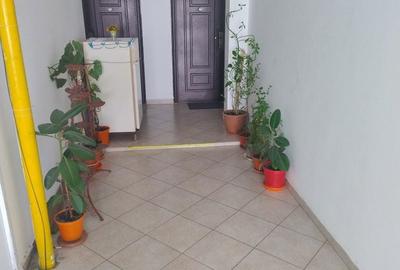 Garsonieră în Titan - 1