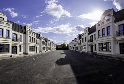 Spre inchiriere vila de lux,finisaje superbe.
Complex Rafael Little London - 2