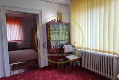 Proprietate spre vanzare,  formata din 2 case suprafata totala 440 mp - 7