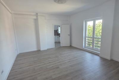 Apartament cu 2 camere decomandat în Baza 3 - 16