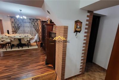Apartament cu 3 camere decomandat, mobilat în Central - 3