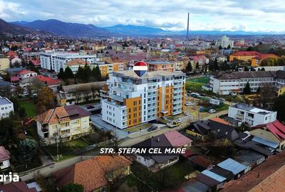 Spațiu comercial, de 85 mp, în Central - 7