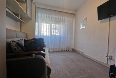 Apartament cu 3 camere decomandat în Inel II - 10