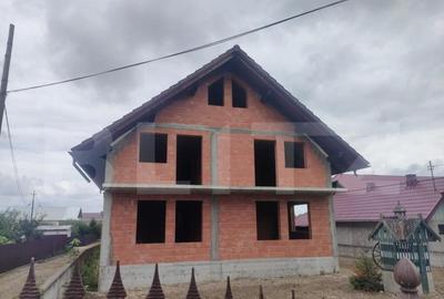 Casa la rosu, 350 mp utili, zona Marginea - 11