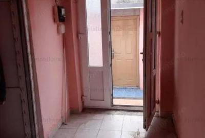 Casă cu 1 camere cu Teren 100 Mp în Central - 2