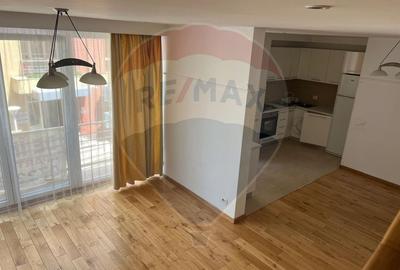 Apartament cu 3 camere semidecomandat, mobilat în Nordului - 9