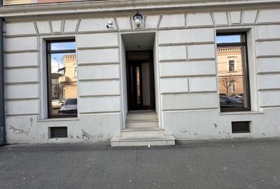 Spațiu comercial, de 150 mp, în P-ța Maria - 1