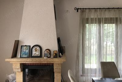 Casă cu 5 camere cu Teren 1800 Mp în Fundeni - 1