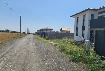 Teren Construcții intravilan de 374 mp, în Berceni
