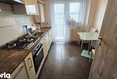 Apartament cu 2 camere decomandat în Nicolina