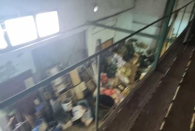 Casa și hala de vamzare în zona Colentina / Danone - 3
