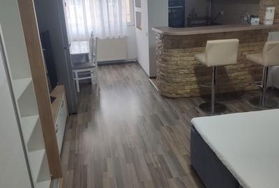Garsonieră semidecomandată în Tractorul - 4