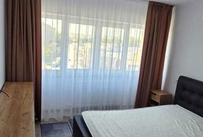 Apartament cu 4 camere decomandat în Central - 2